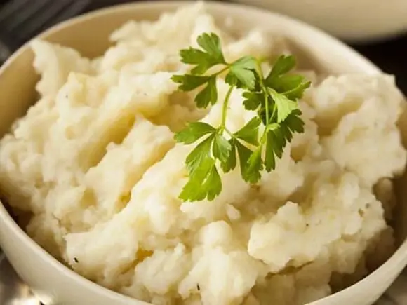 Hühnchen-Kohlrabi-Kartoffelbrei